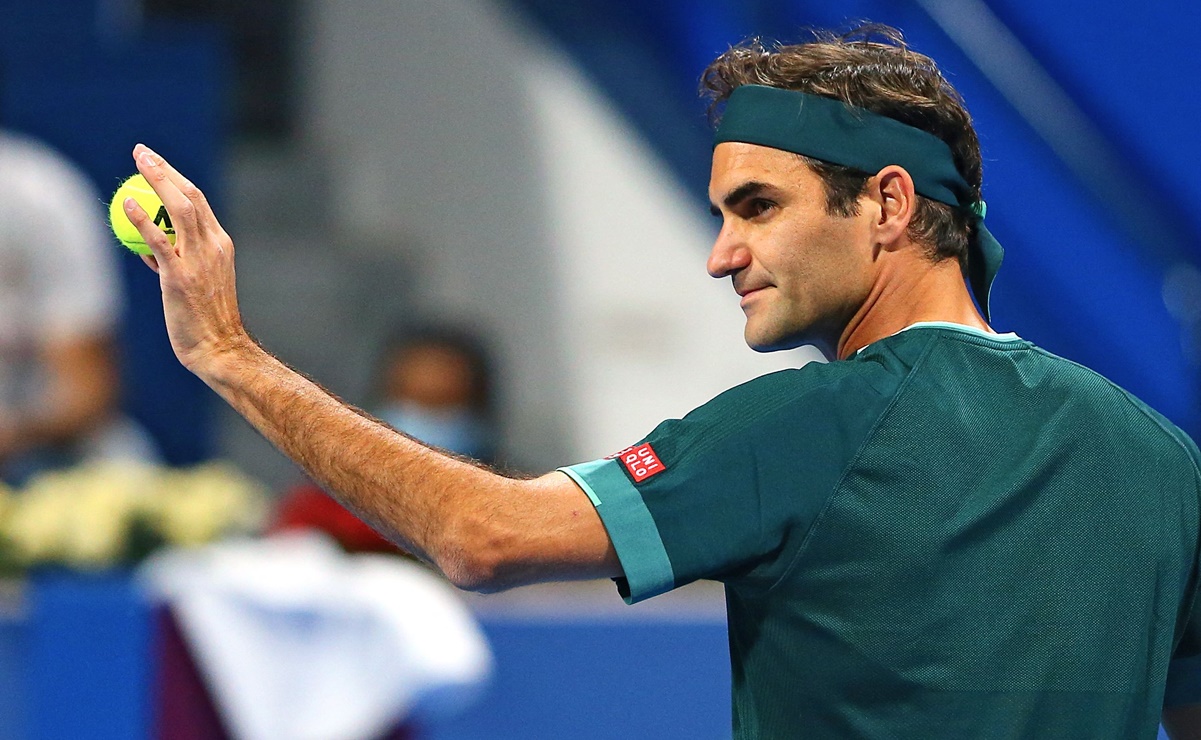 Roger Federer regresa con victoria después de un año de inactividad
