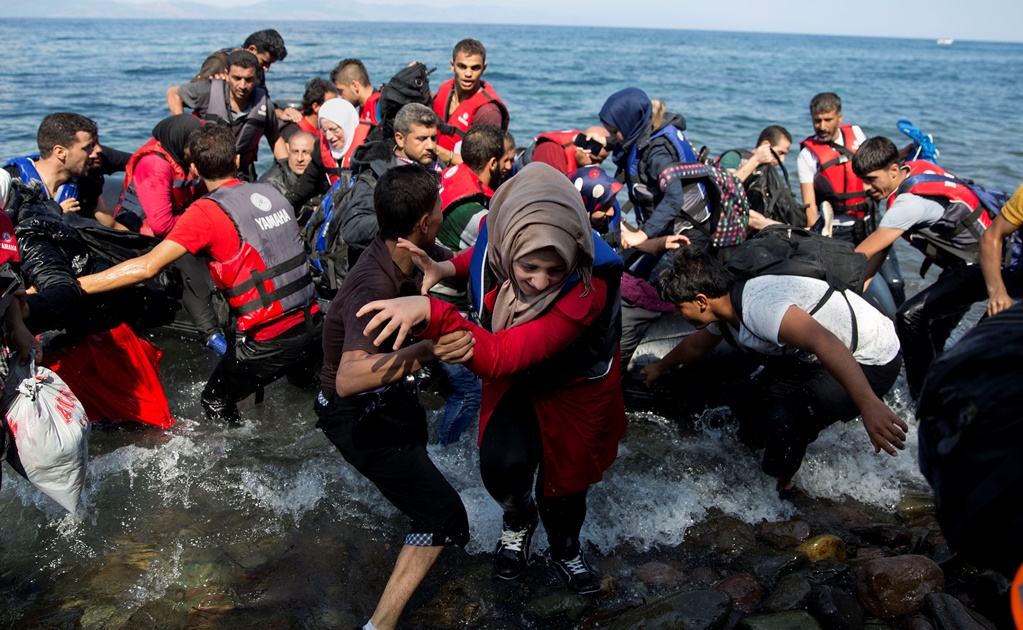 EU evalúa opciones para responder a crisis de refugiados