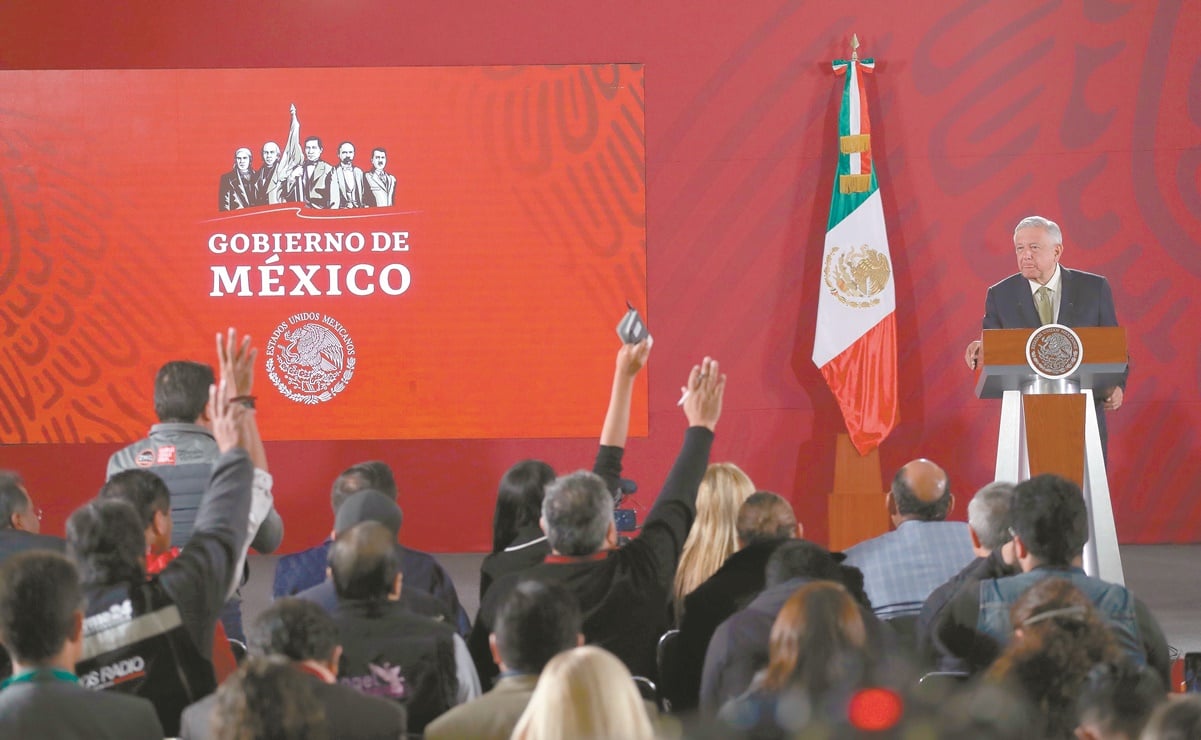 Columnistas mandan mensaje de solidaridad a colegas agredidos "desde el poder"