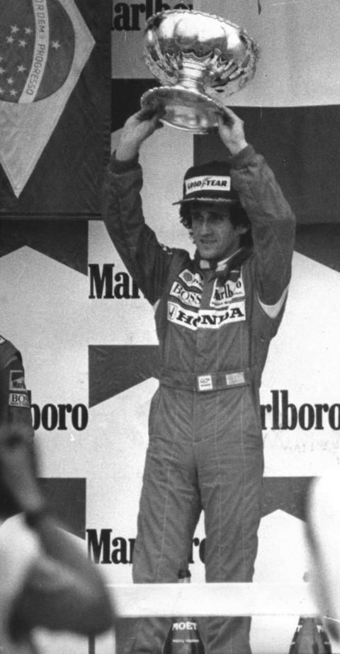 Prost le ganó duelo a Senna