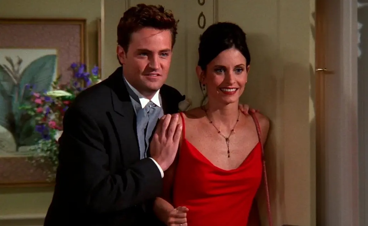 Foto de Matthew Perry y Courteney Cox sorprende a fans de "Friends"