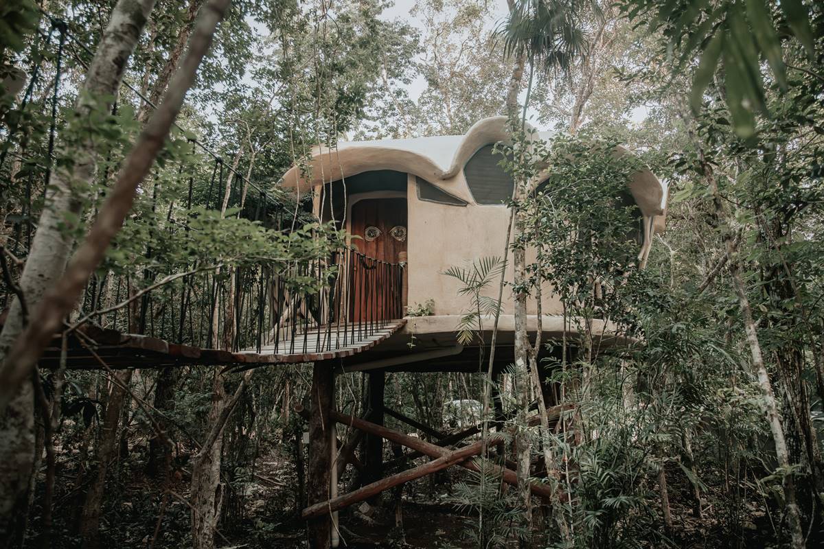 Ikalar Tulum: casas del árbol en la selva maya