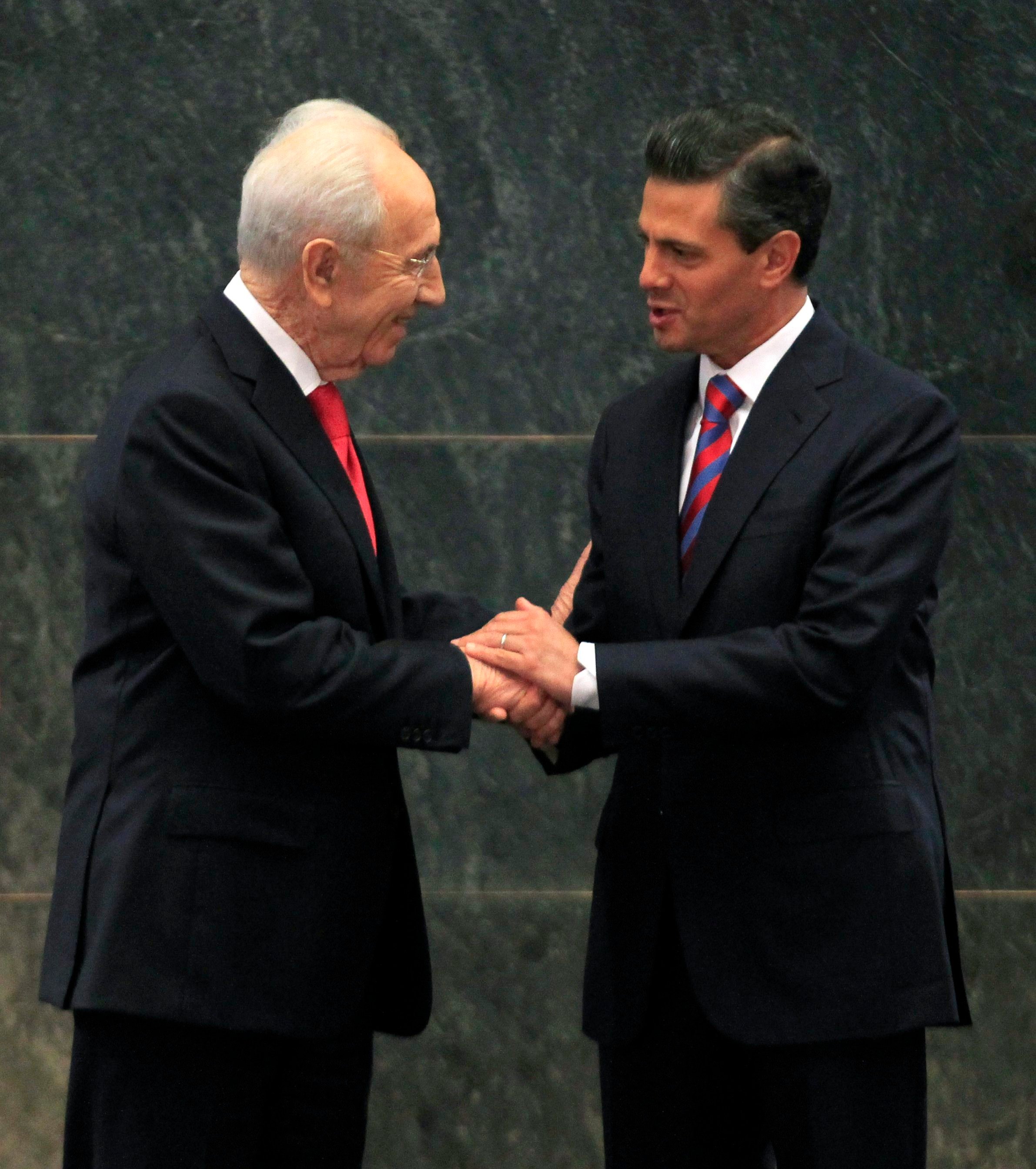 Peña Nieto lamenta muerte de Shimon Peres