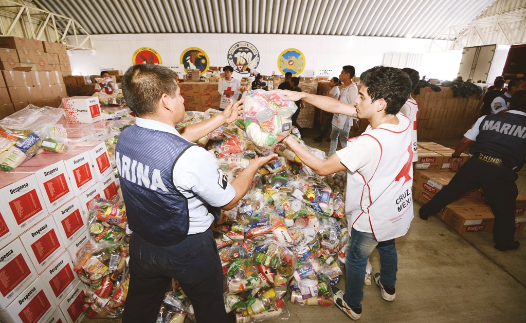 Cruz Roja mantiene envío de víveres a Oaxaca y Chiapas