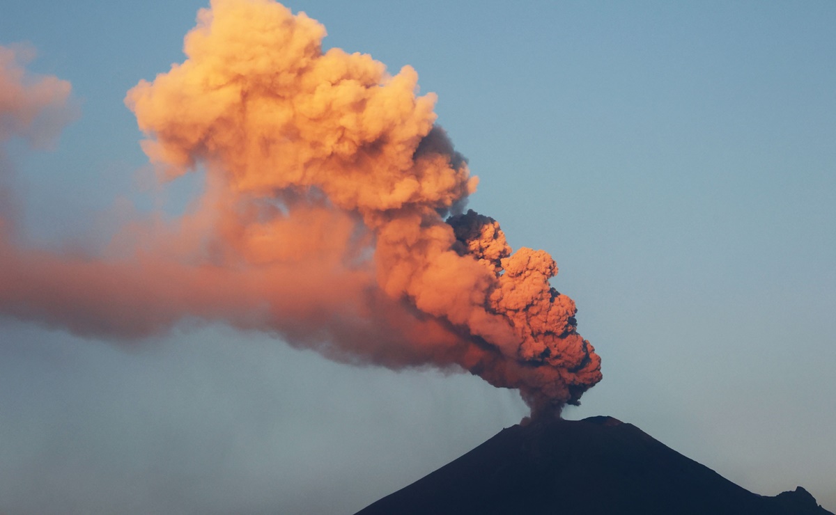 Volcán Popocatépetl disminuye actividad; regresa a amarillo fase 2 