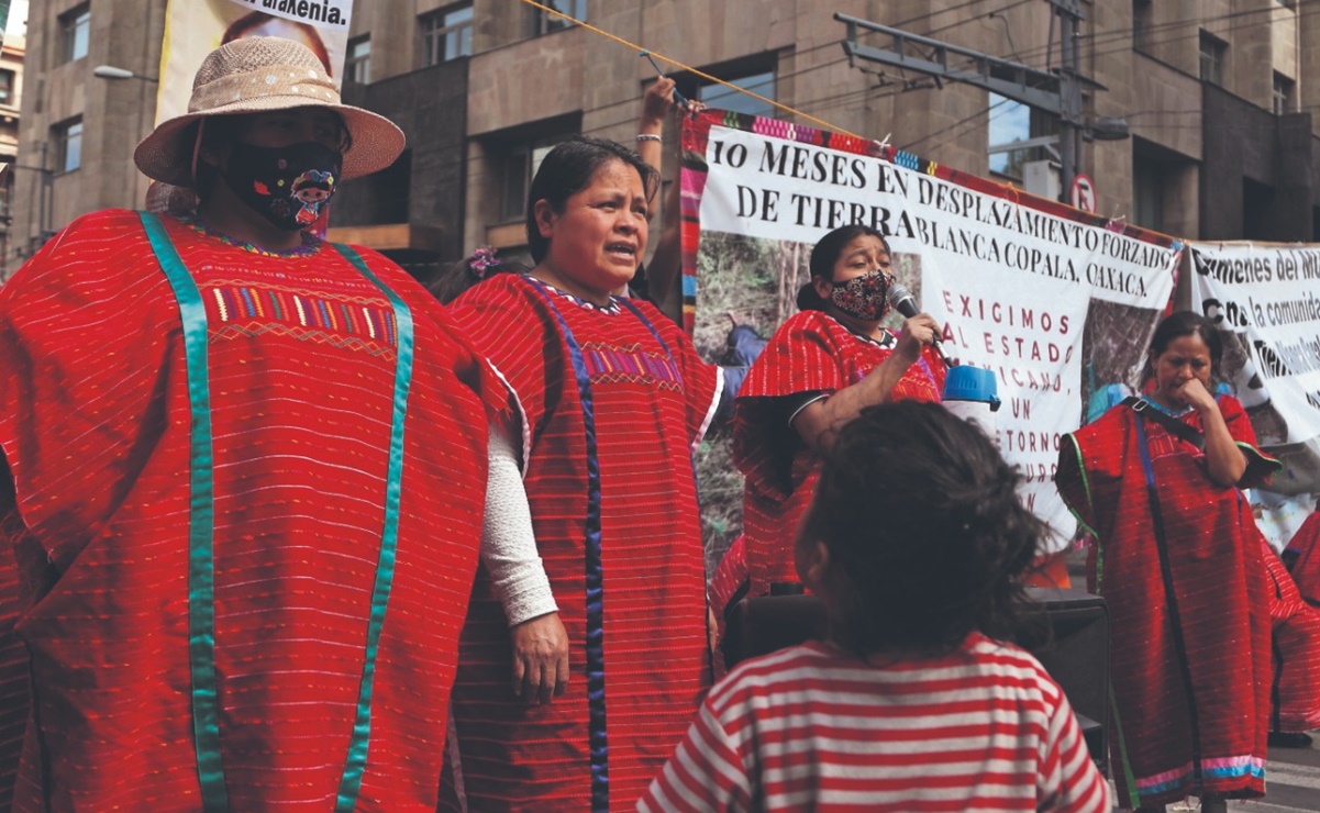 “No esperábamos salir con vida”: a un año, triquis desplazados de Oaxaca siguen sin noticias del retorno