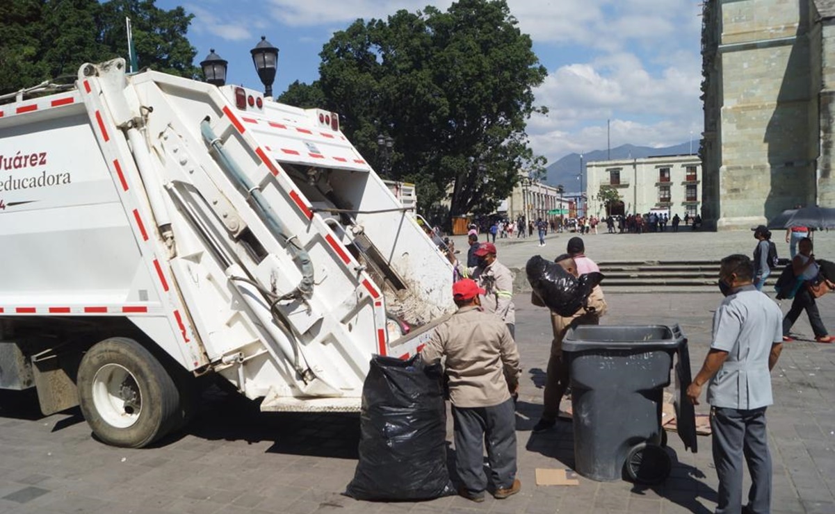 Tras 4 días de protesta, reactivan recolección de basura en ciudad de Oaxaca