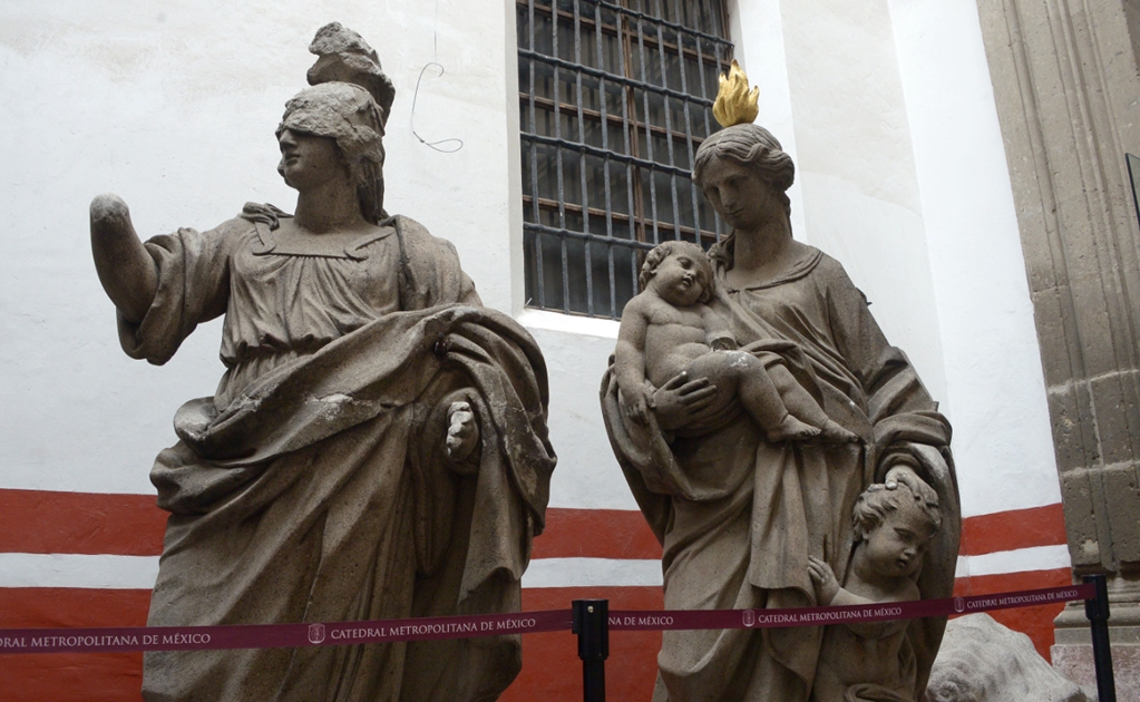 Alistan restauración de esculturas de la Catedral Metropolitana