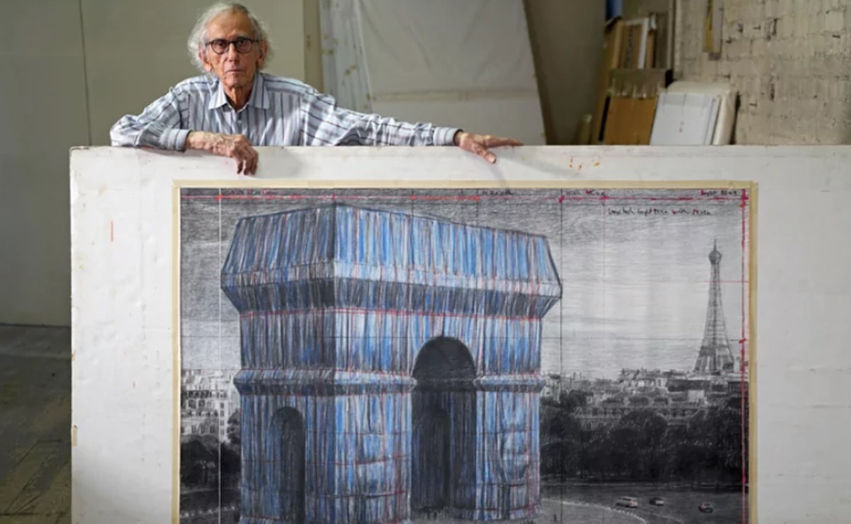 Dan inicio al embalaje del Arco del Triunfo, una obra del fallecidos Christo y Jeanne-Calude