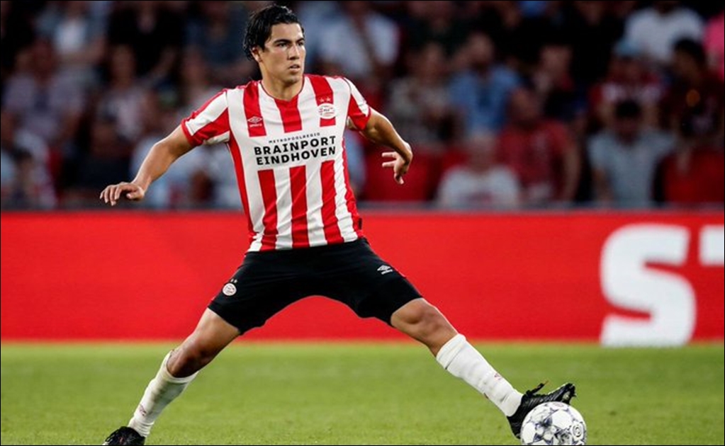 Erick Gutiérrez participa en el triunfo del PSV ante el Basilea