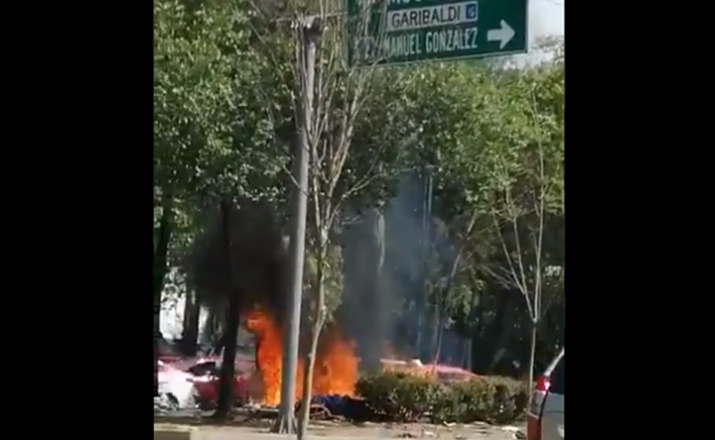 Mujer incendia campamento de personas en situación de calle en la Cuauhtémoc