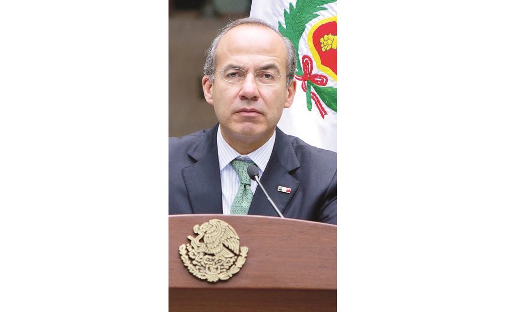 Ex presidente Felipe Calderón critica expulsión de panistas