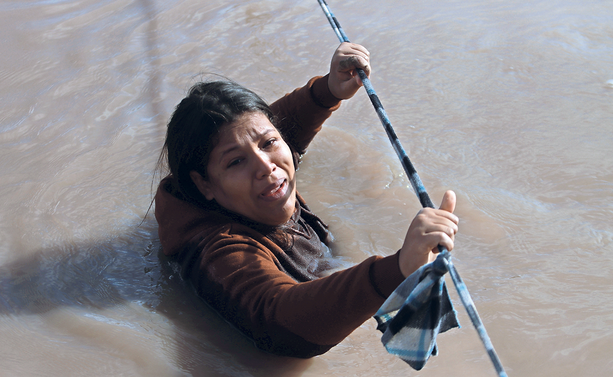 “Nos llegaba el agua hasta el cuello”, migrantes intentan cruzar el Río Bravo