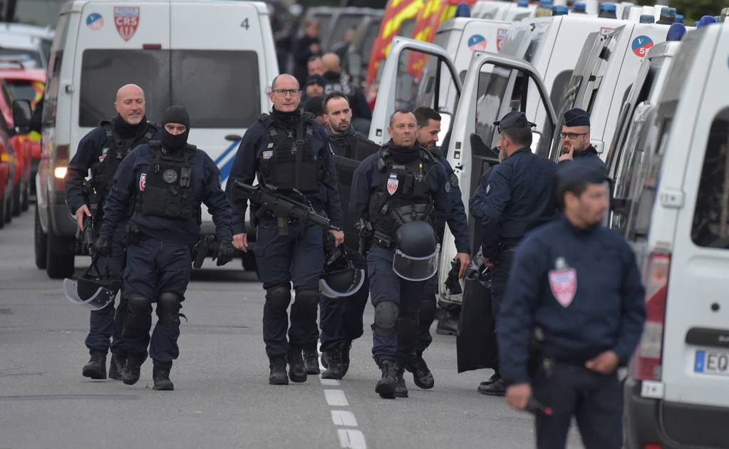 Liberan a cuatro rehenes tras varias horas retenidos en Francia