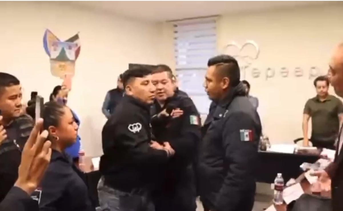 Hidalgo: regidor ingresa a sesión de Cabildo presuntamente borracho y agrede a sus compañeros