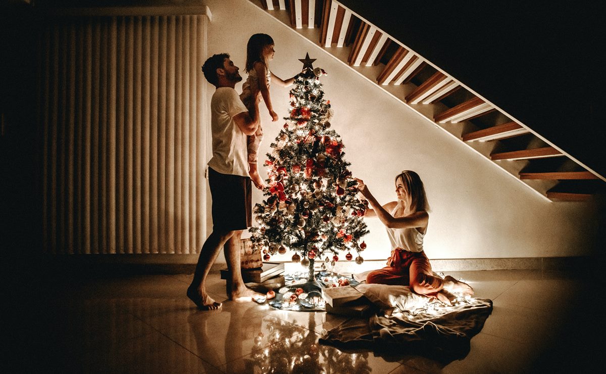 ¿Cuál es el significado del árbol de Navidad y sus adornos?