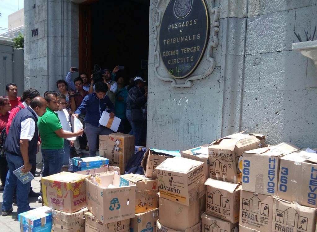 Sección 22 promueve 80 mil amparos en Oaxaca