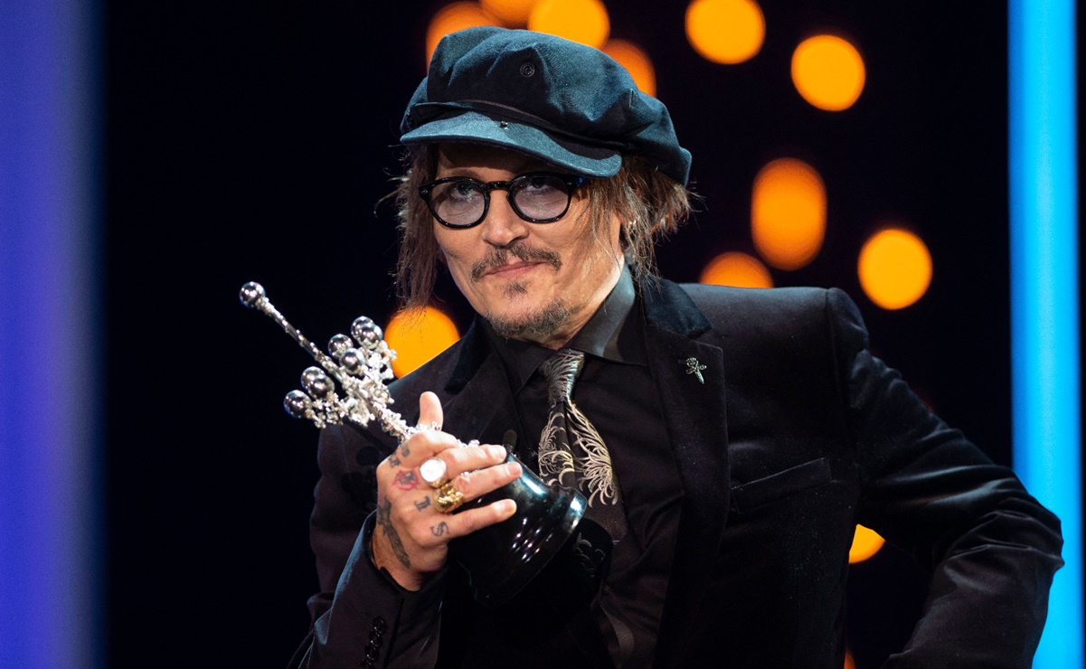 Pese a polémica, Johnny Depp recibe entre aplausos Premio Donostia a su trayectoria