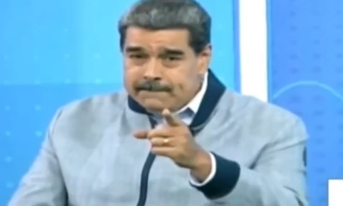 VIDEO: Nicolás Maduro intenta enviar mensaje a Joe Biden y desata risas entre su público