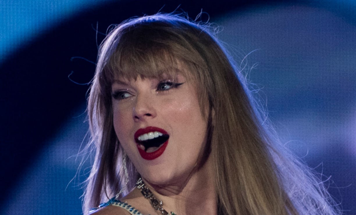 El concierto más arriesgado de Taylor Swift con intensa lluvia y después de la medianoche