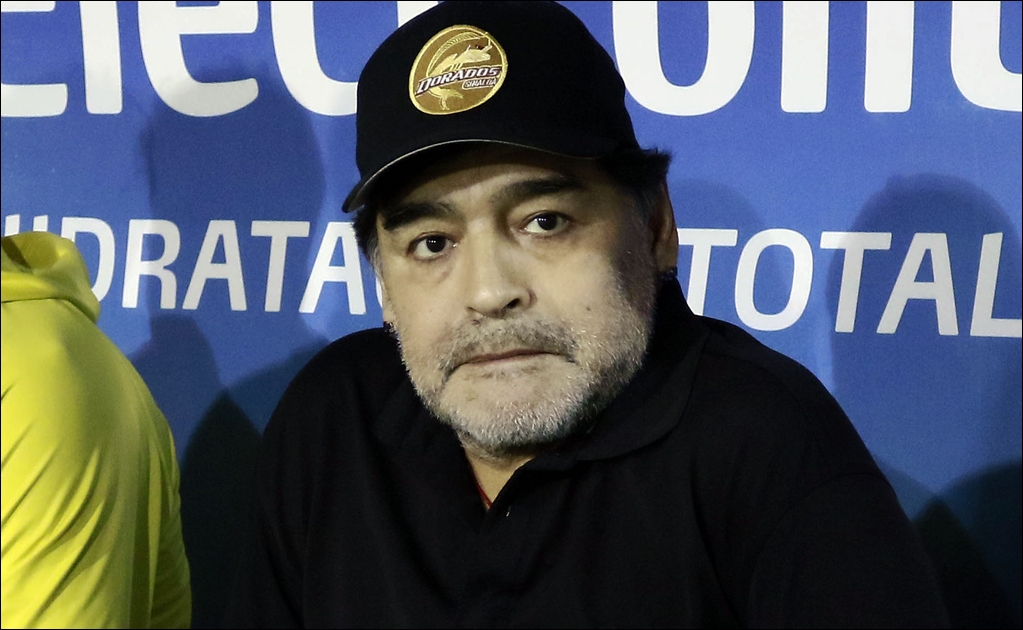 Ineptos siguen dirigiendo a Argentina: Diego Maradona