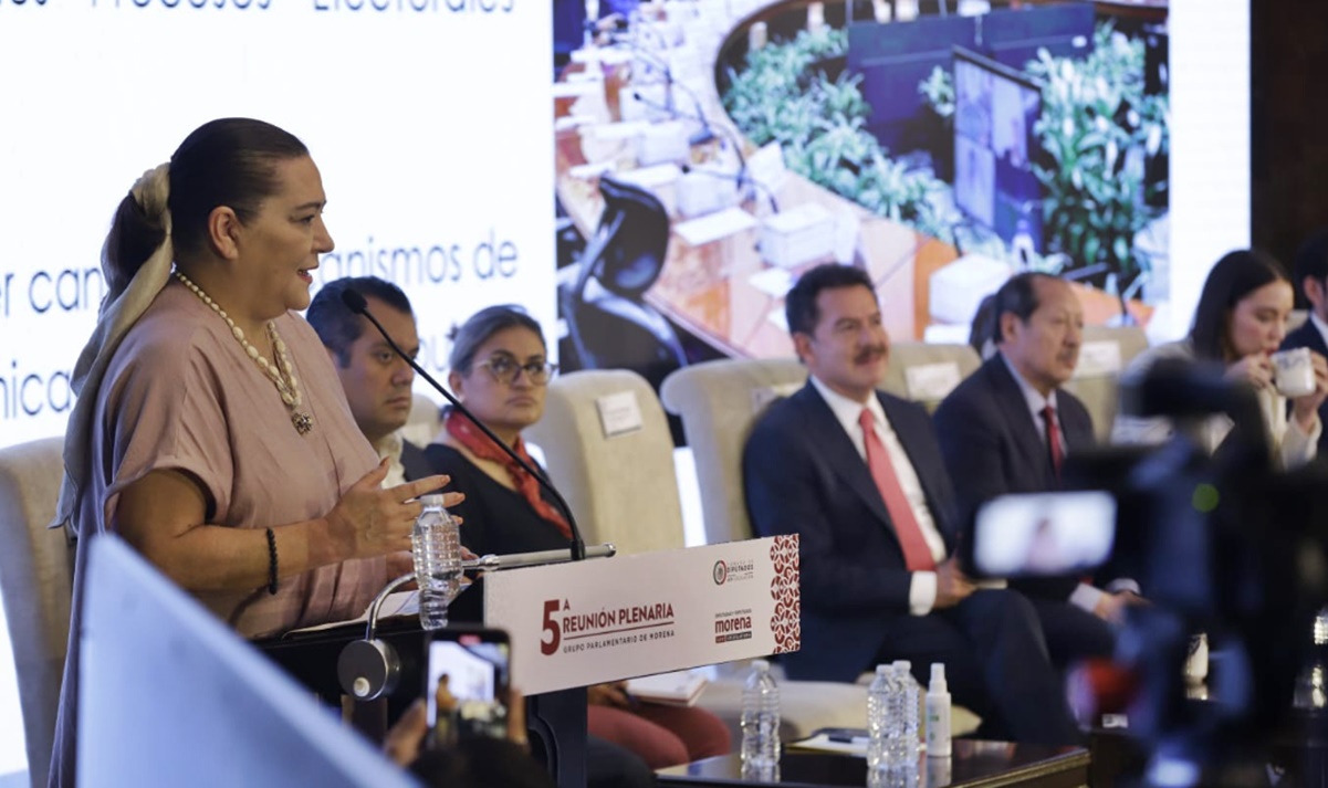 Presidenta del INE analiza retos del proceso electoral del 2024 con diputados de Morena