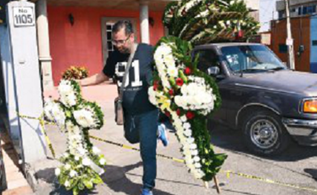 Asesinan a balazos a dos hombres afuera de funeral en Benito Juárez