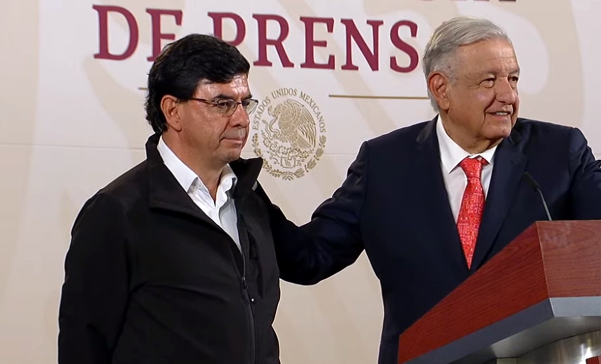 AMLO sale en defensa de Jesús Ramírez; "enfrenta una campaña de calumnias"