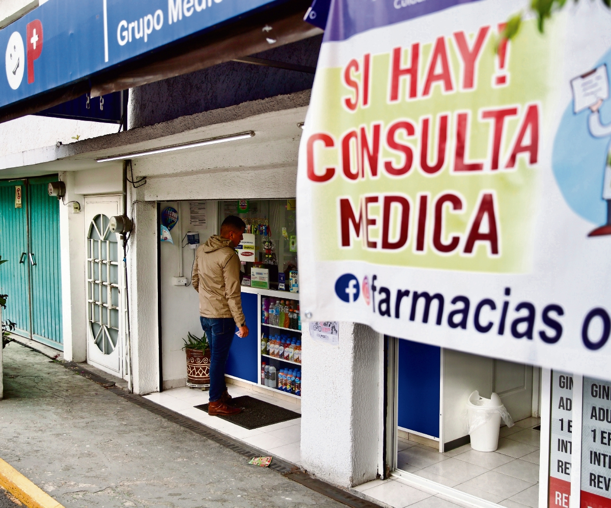 Proponen en Senado regular consultorios adyacentes a farmacias; se busca evitar subcontratación de médicos