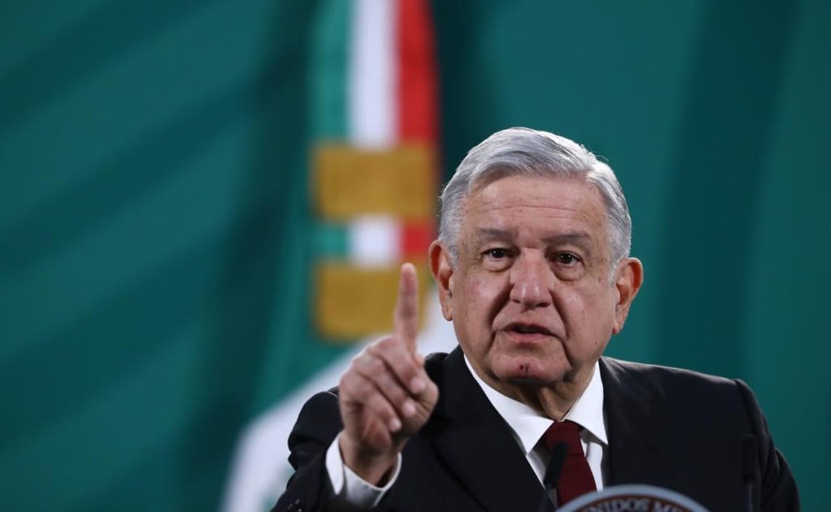 AMLO rechaza petición de intelectuales y científicos de cancelar temporalmente megaproyectos