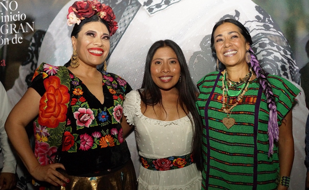 ¡Estoy muy feliz de estar en mi tierra!, afirma Yalitza en Oaxaca