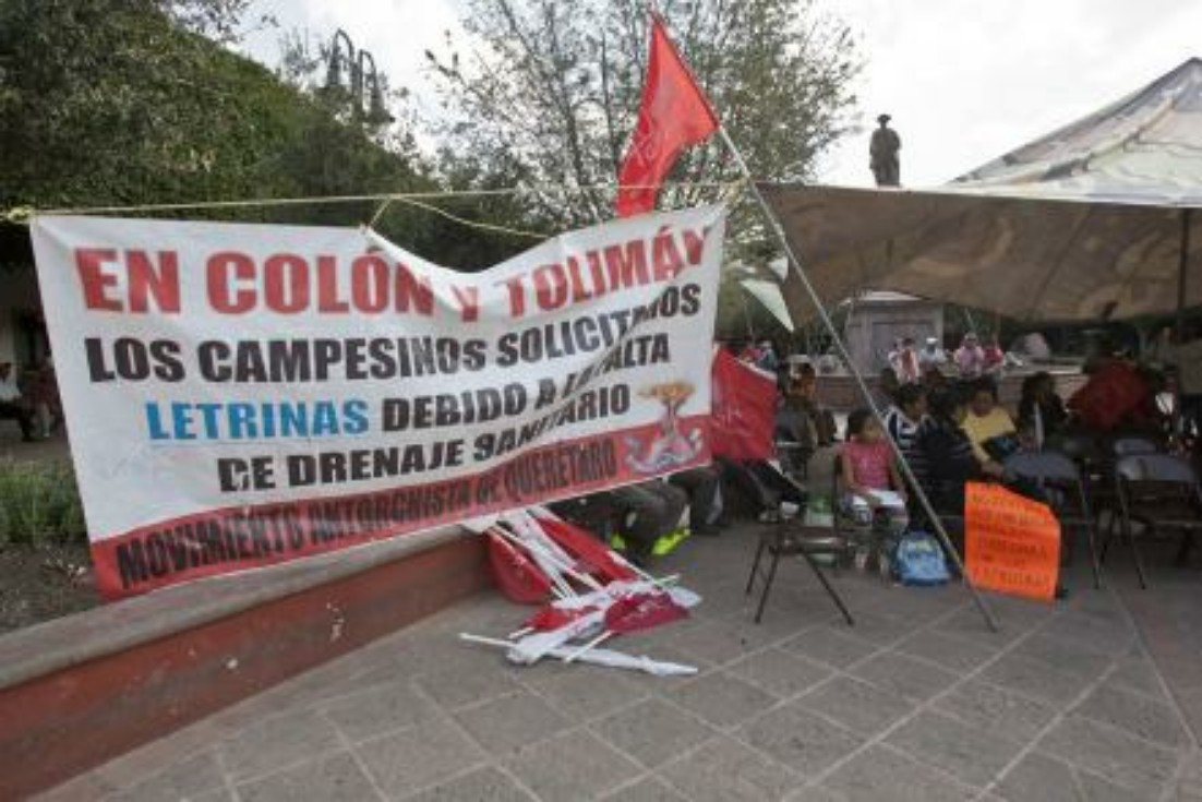 Desmontan campamento de Antorcha Campesina de Plaza de Armas