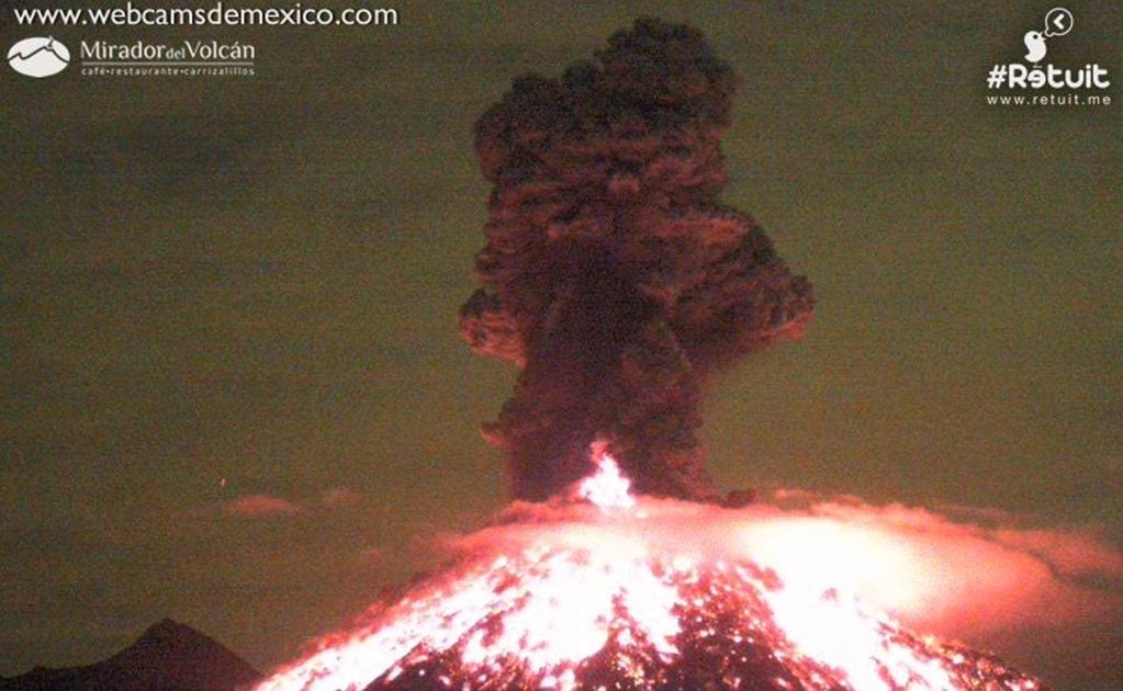 Autoridades, atentas por actividad del volcán de Colima: Segob