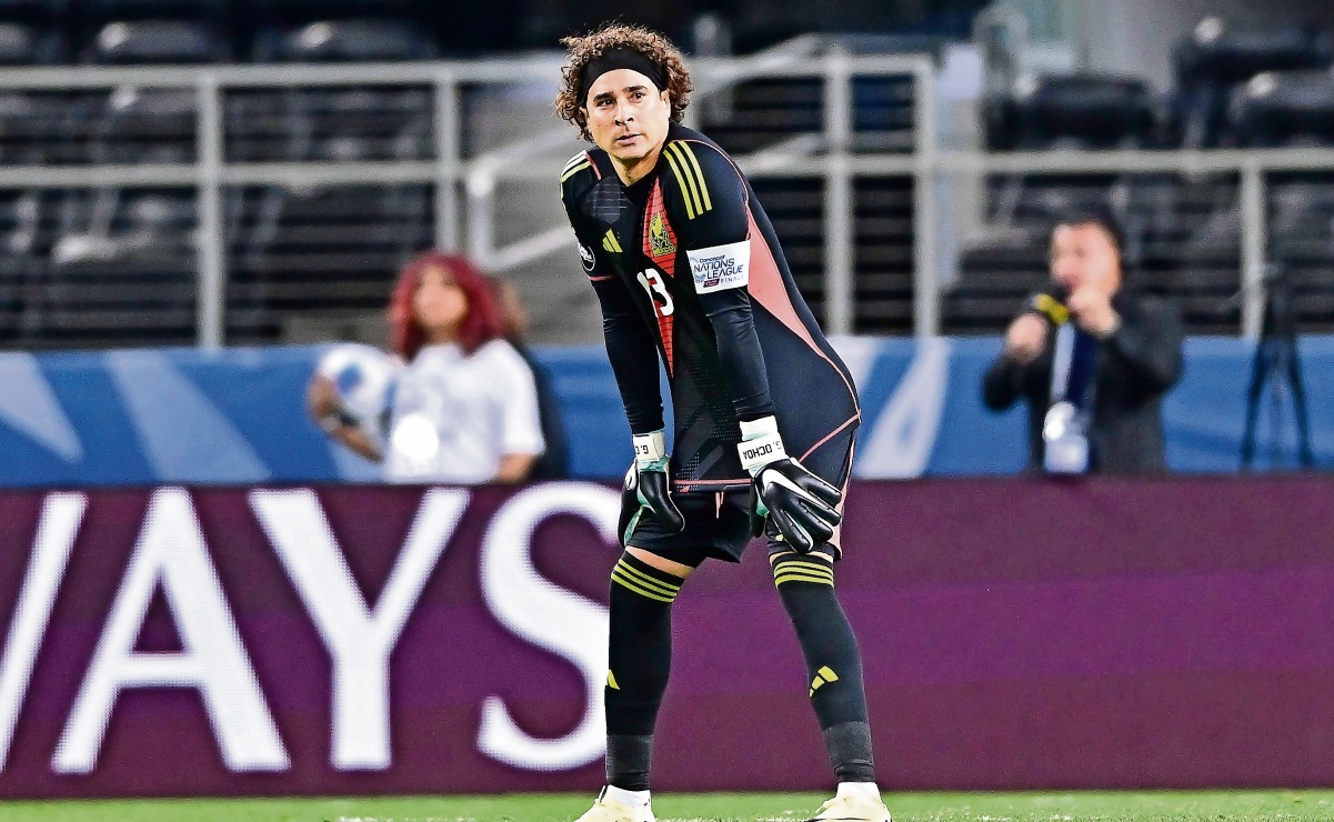 Guillermo Ochoa tendría opción en la Selección Mexicana si logra conseguir equipo