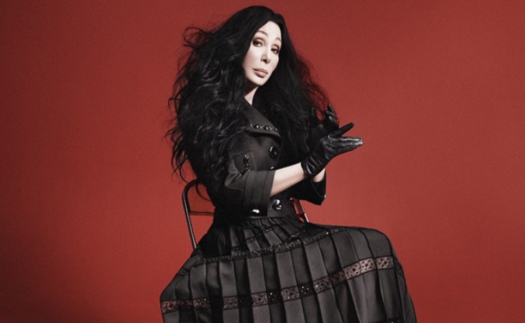 A sus 69 años, Cher es la nueva musa de Marc Jacobs