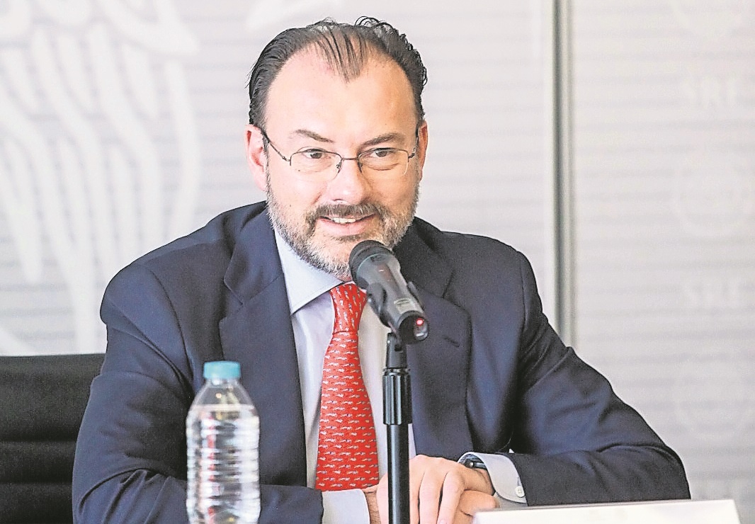 Videgaray tiene derecho a acudir a instancias judiciales ante inhabilitación de la SFP: AMLO