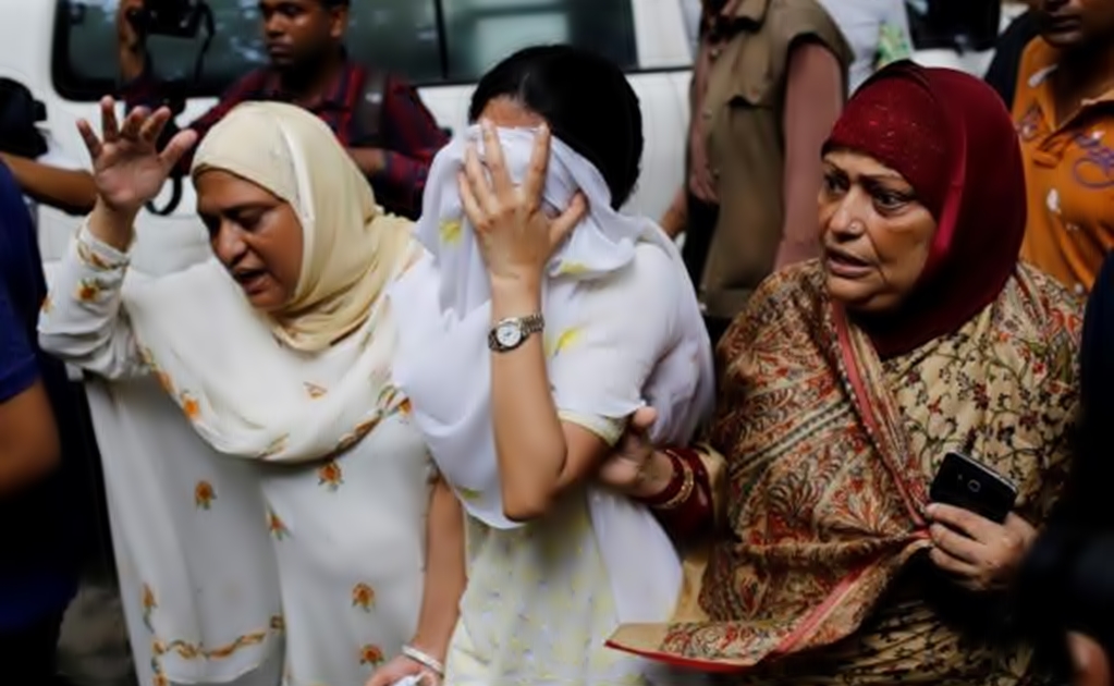 Bangladesh says gunmen behind restaurant killings local, some known