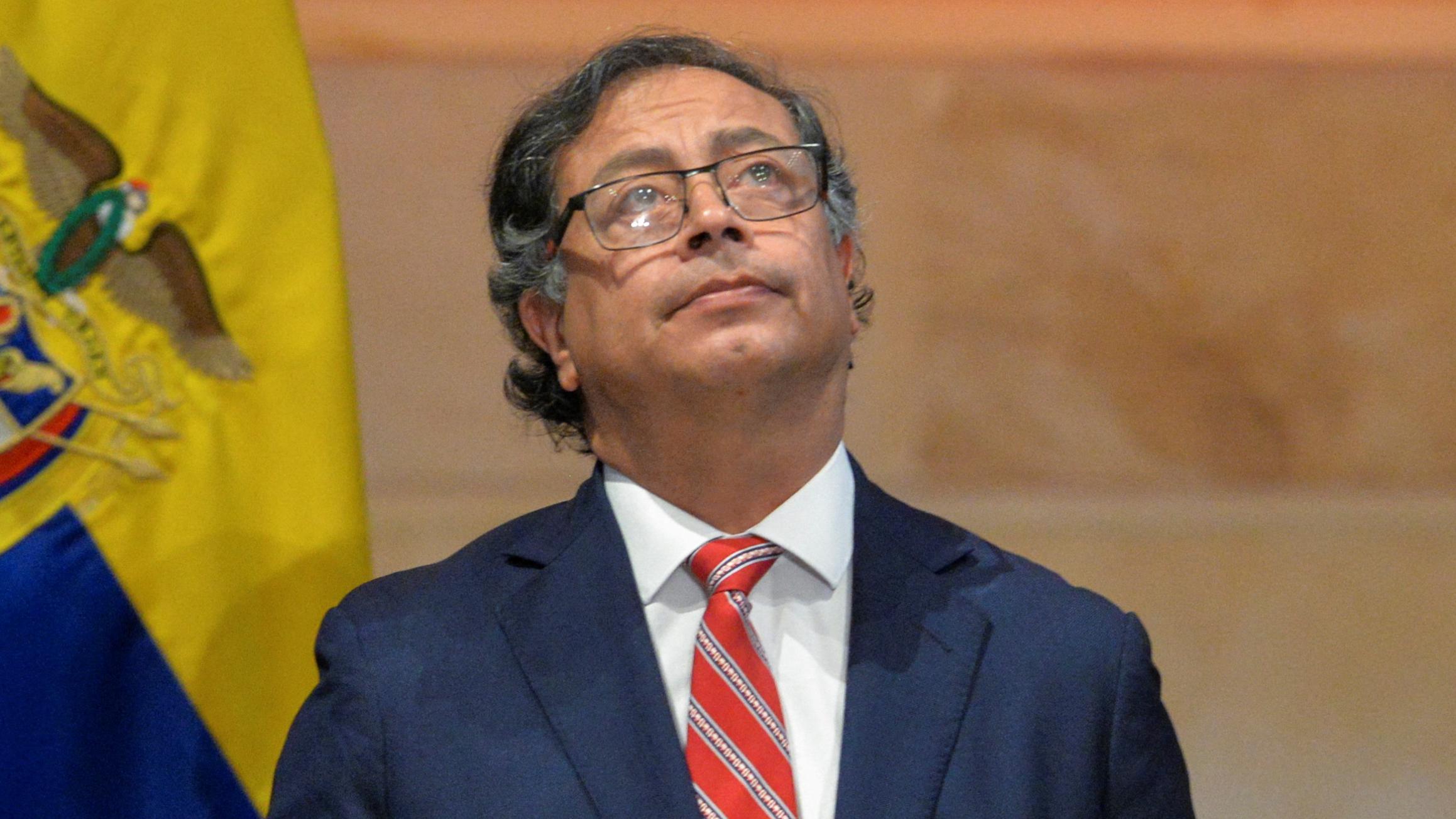 Senado de Colombia rechaza reforma sanitaria de Gustavo Petro