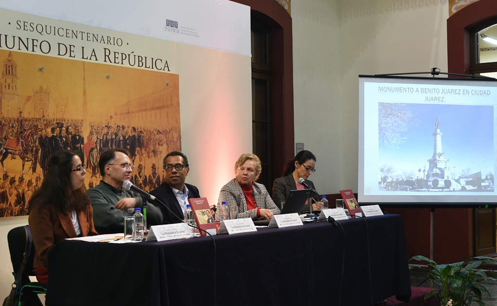 Libro evoca la "República errante" de Benito Juárez