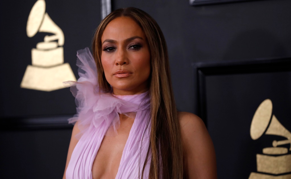 "No hay lugar para el miedo", dice J. Lo en los Grammy 2017
