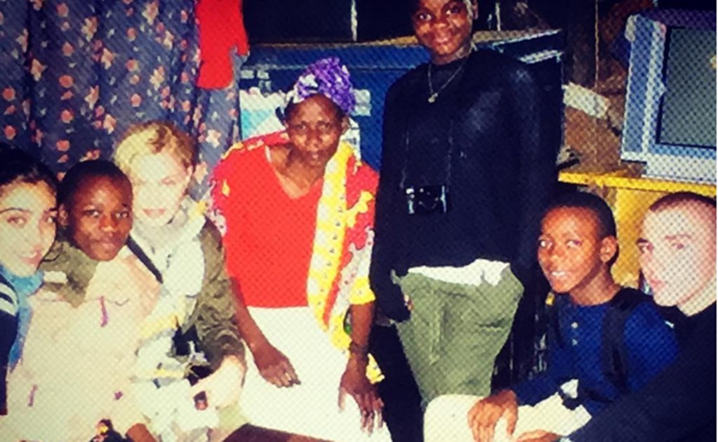 Madonna y Rocco visitan Kenia