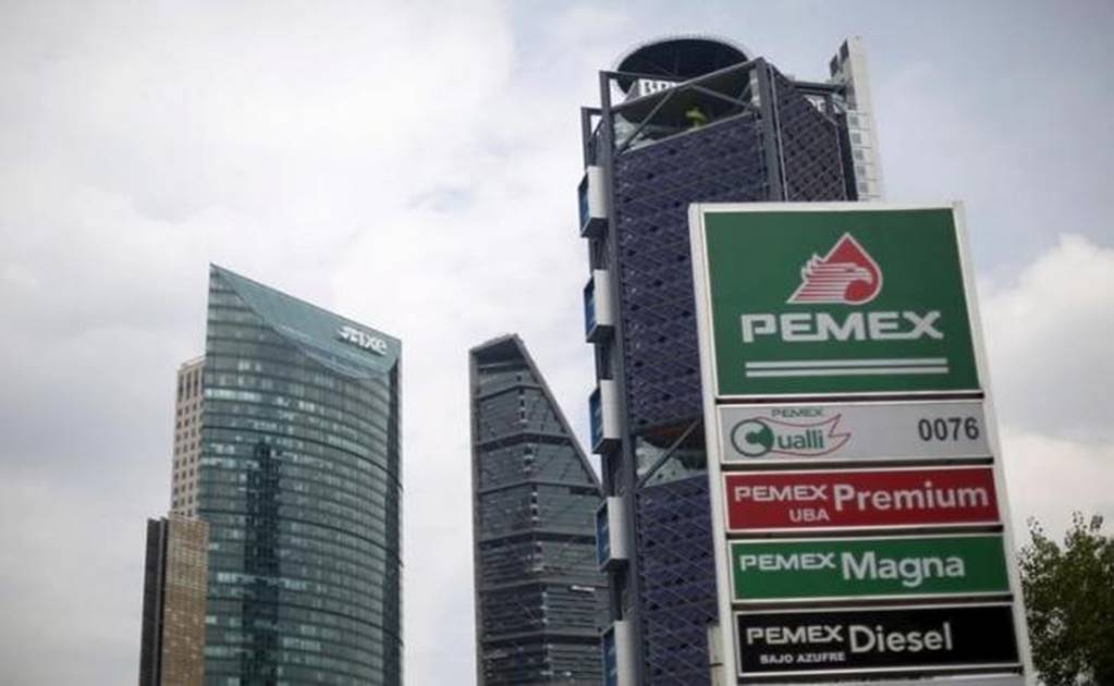 Pemex plans to speed up fuel imports as refinery closure continues