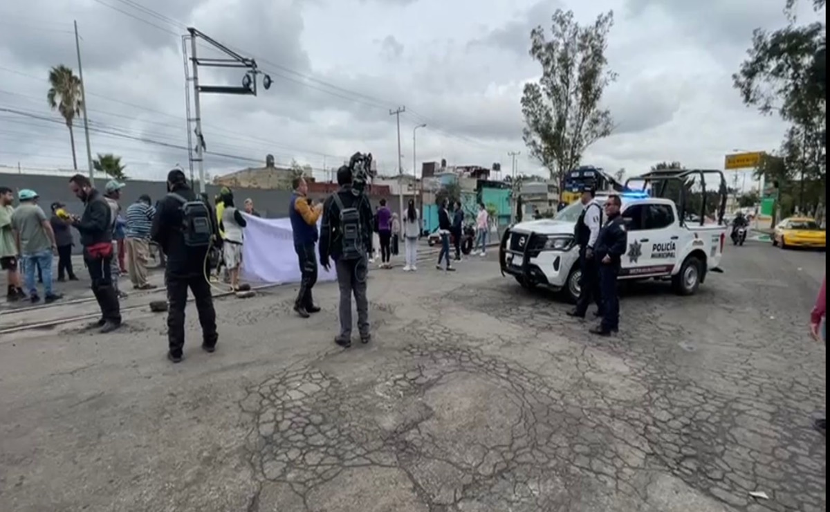 Lluvia provoca brote de combustible en Nezahualcóyotl y GAM; vecinos bloquean vías y exigen cambios de ductos