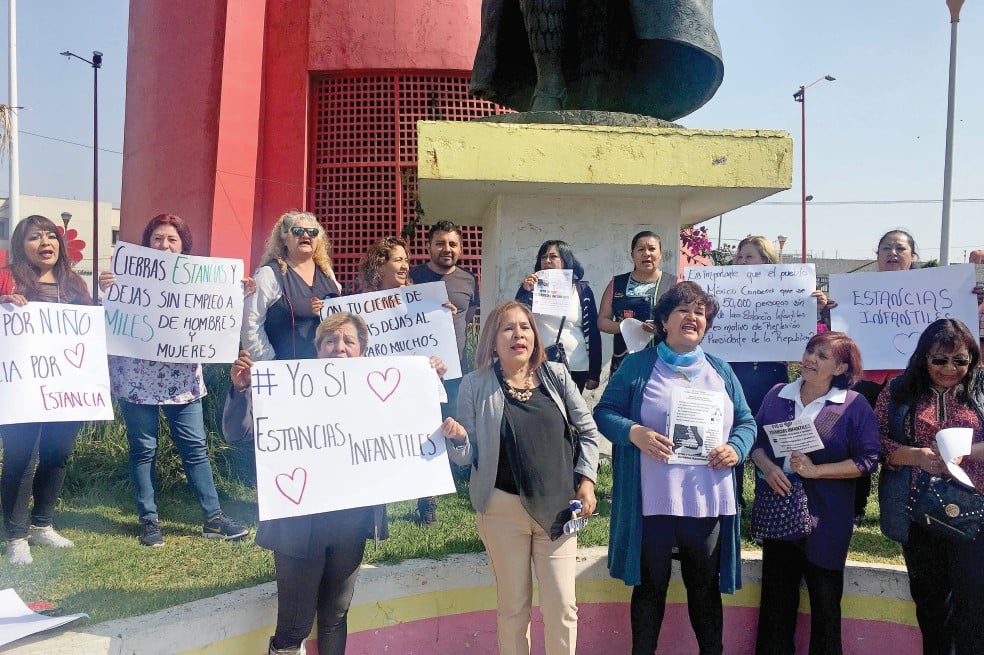 Protestan en Neza por el cierre de guarderías