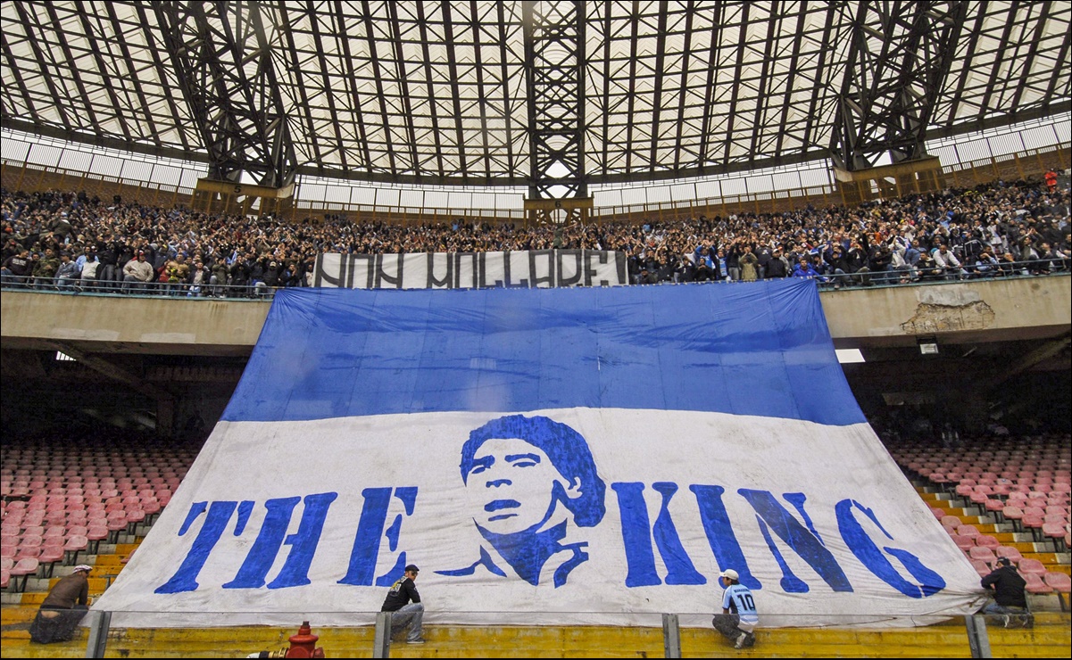 Napoli rebautiza su estadio como "Diego Armando Maradona"