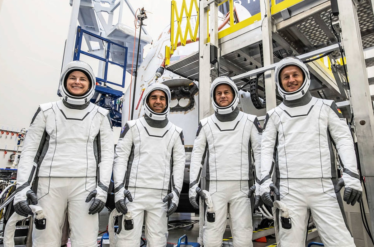 NASA asegura que astronauta no padece Covid-19, pero mantiene en cuarentena a toda la tripulación 