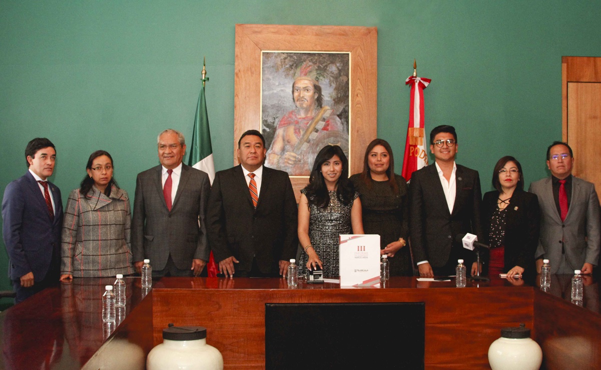 Entregan tercer informe de gobierno de Marco Mena, gobernador de Tlaxcala