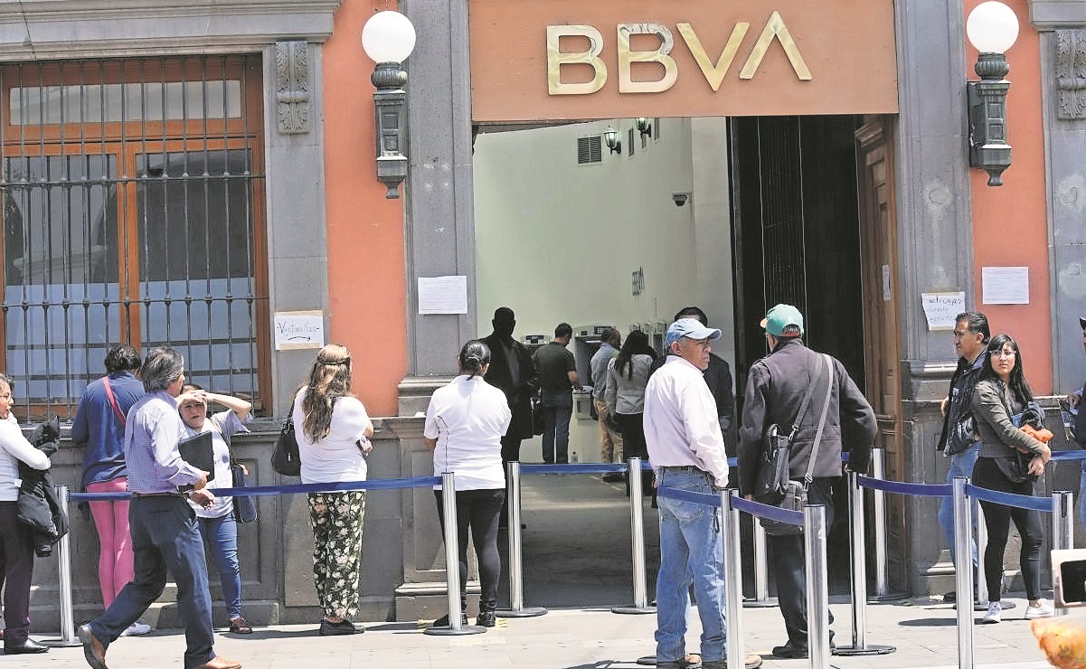 En 7 meses, ganancias de bancos que operan en México suben 40%