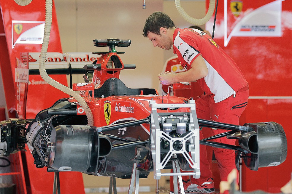 Vettel ‘ayuda’ a Lewis