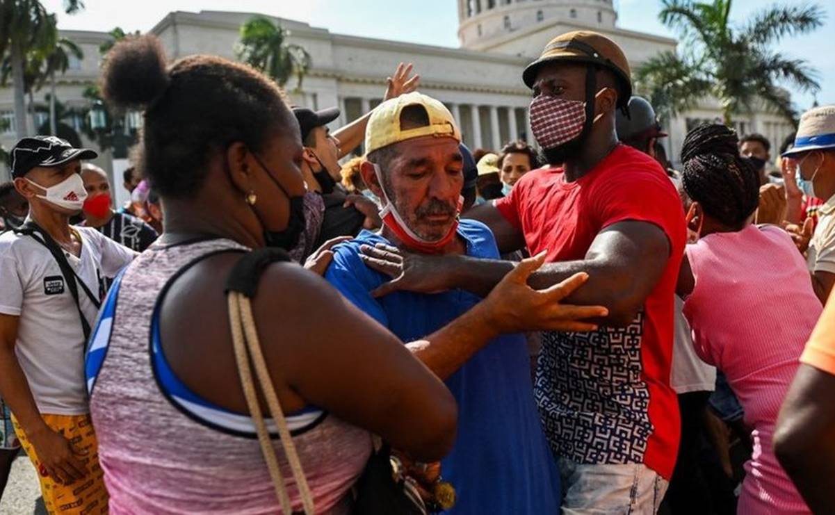 Qué papel juegan "la directa" y las redes sociales en las manifestaciones en Cuba